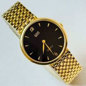 Vintage WIN Swiss Mvmt Thin Smaller Face Men's 32mm Dress Bracelet Watch Gold